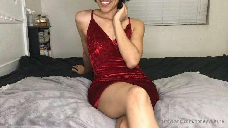 Throwback to the first custom video I ever did! 🙈 It was a d..