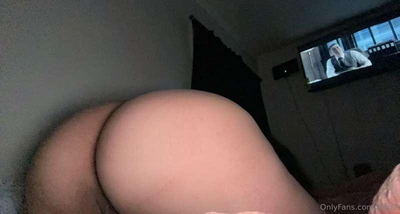 doggy style while watching my show is my favorite  😝