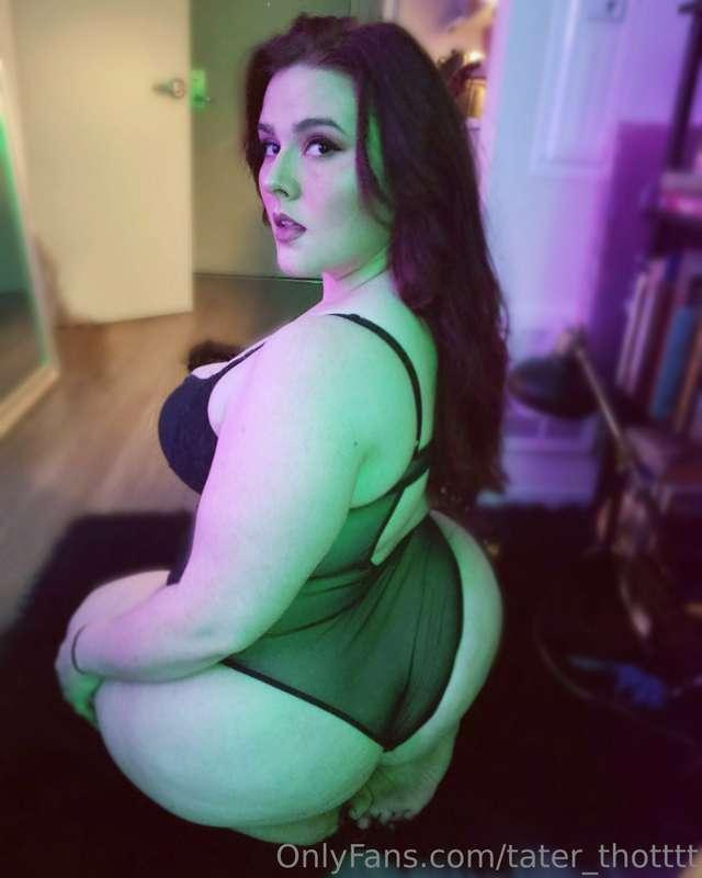 Guess who just got profile approval! More to come bbs. Inbox..
