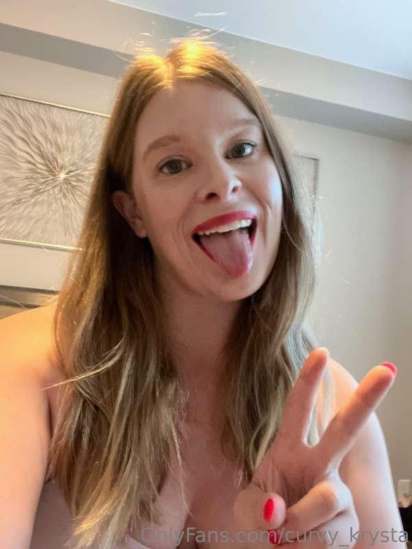 ## I am in your plans for tonight boo?🤭