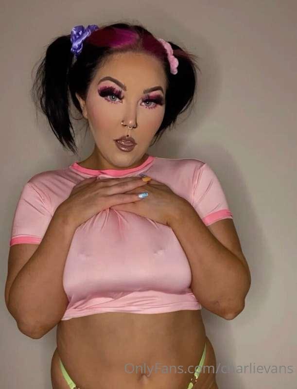 𝗷𝘂𝗻𝗲 𝗶𝘀 𝗰𝗼𝗺𝗶𝗻𝗴 𝗶𝗻 𝗵𝗼𝘁

let’s make it our best month on onlyf..