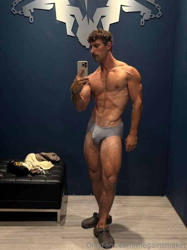 Gym pics from this week. Which one is your favorite?