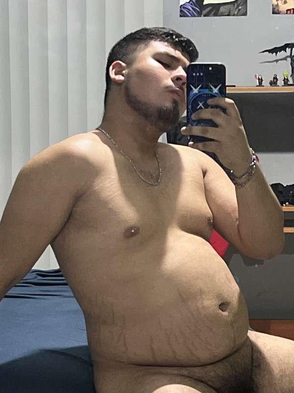 I look fucking pregnant 🫃 🔥