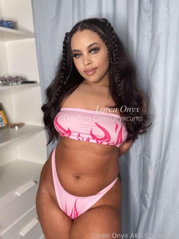 i don’t know what you think of me…
but i hope it’s x-rated 😉

✎ #nerdy #ebony #cute #pokemon #exotic #bigass #gamer #reader #brunette #fyp 
