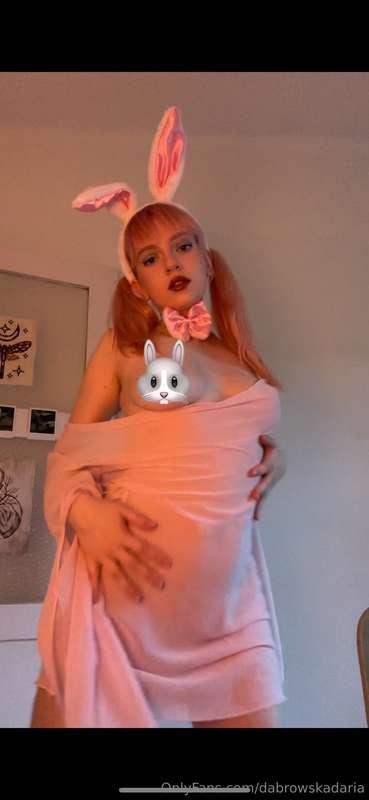 Happy Easter 🐣. Here I come with bunny striptease to make yo..