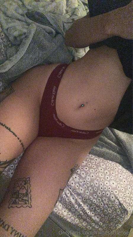 Who’s gonna be shooting loads for me tonight?👀😈