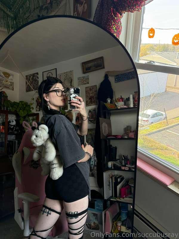 succubusray image #0