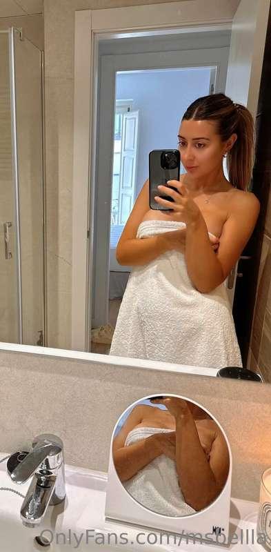 should i drop the towel for you? 💦