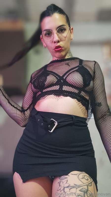 Addicted idiots like you have to pay for women like me.