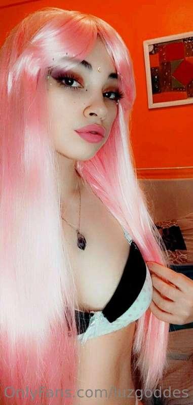 when i wore my pink wig 🥵