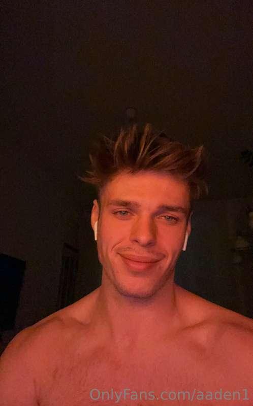 I really need to get out of Canada, its wayyyy too cold 🥲 Wh..