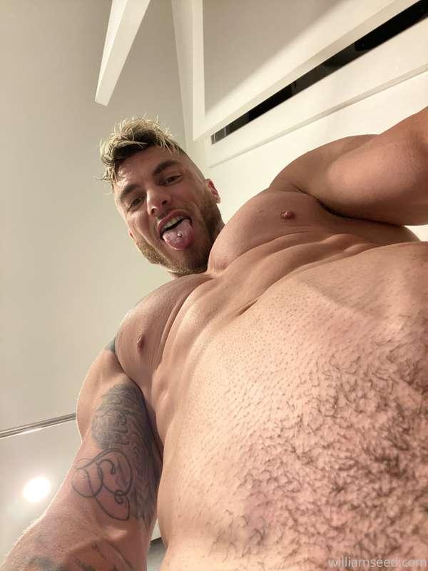 Dm me if you want me to move the camera down 😏