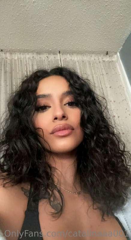 The Curly Haired girl of your dreams? 😘😉