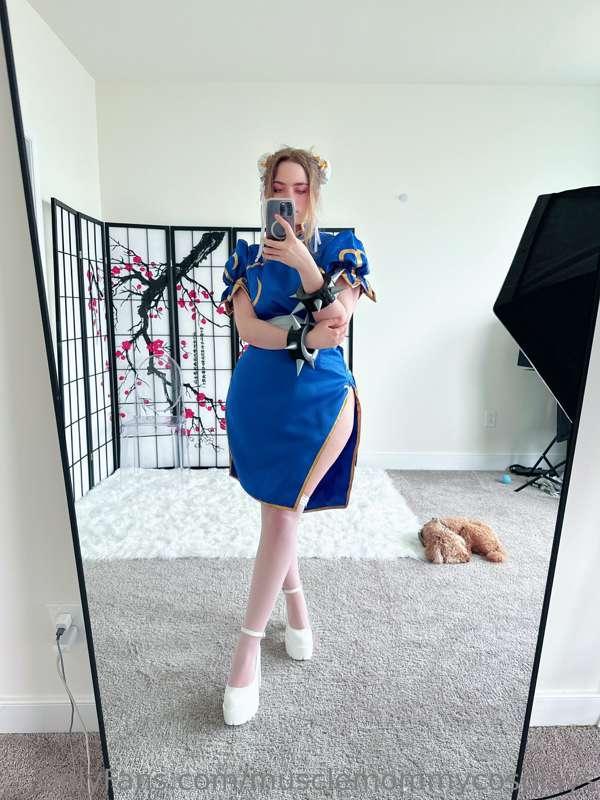 musclemommycosplays image #6