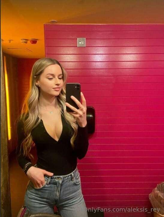 🔥𝗙𝗥𝗘𝗘 𝗢𝗡𝗟𝗬 𝗡𝗢𝗪🔥 This playful babe @ubritish_blonde❤️‍🔥 is re..