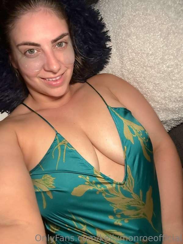 kellymonroeofficial main image