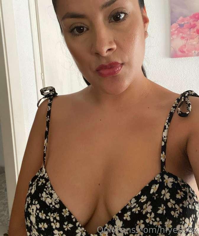 Hace mucha calor 🥵 🍈🍈🫦