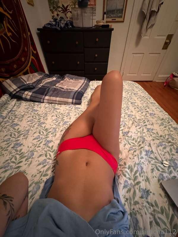 😈