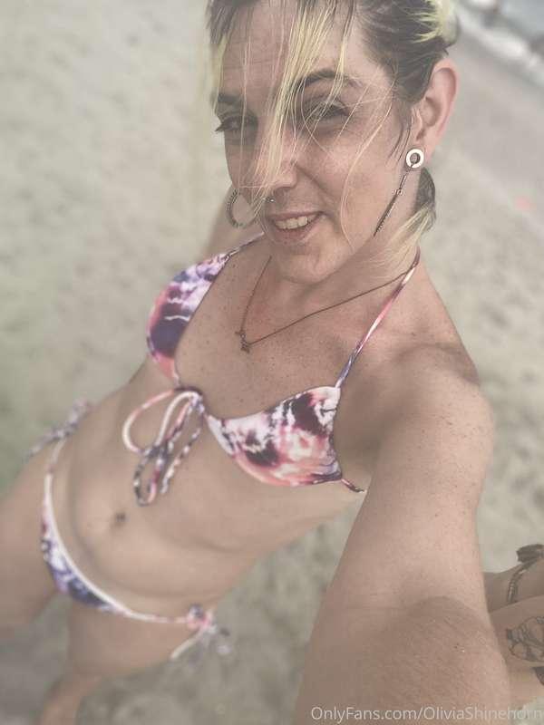 Day trip to the beach. Spent an entire day on the beach yest..