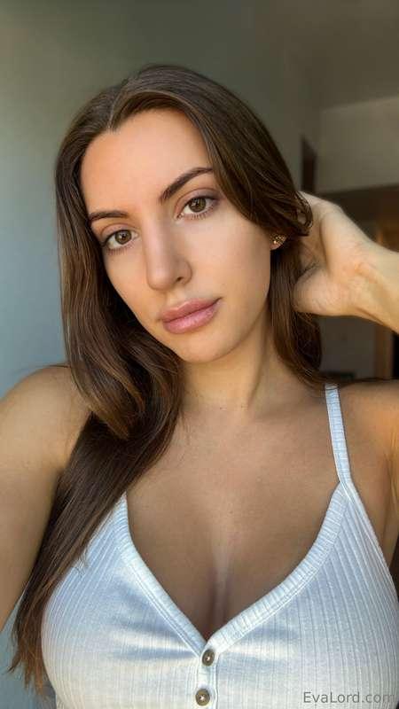 Would you let an angel cum inside you? 👼😜