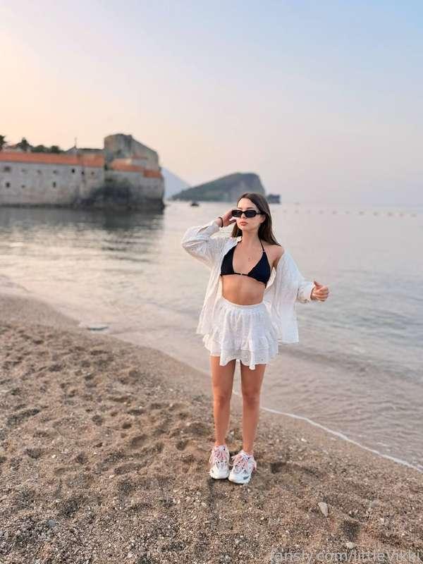 Baby, I really wish you were here with me🙏🏻🤤







#dress #swimsuit #white #legs #horny #relax #young #petite #tiny #fyp