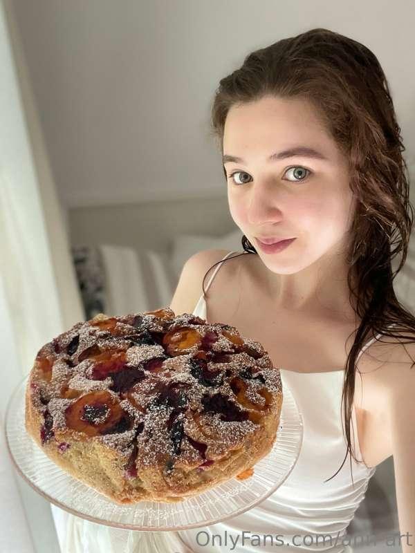 I decided to bake a pie again this weekend😅🫶😋😋