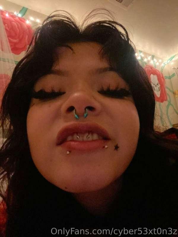 cyber53xt0n3z image #0