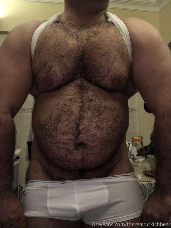 I don't know if I'm getting ready to bed 🤷🏻‍♂️