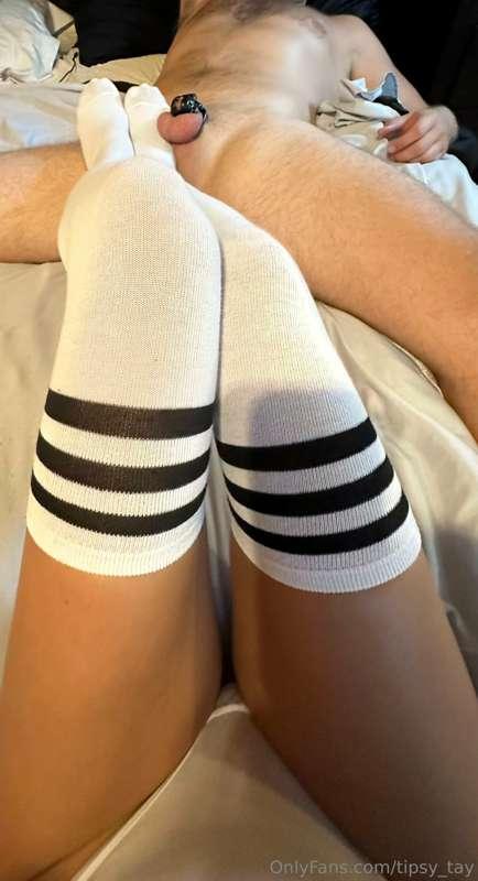 Don’t you dare leak on my socks 😈