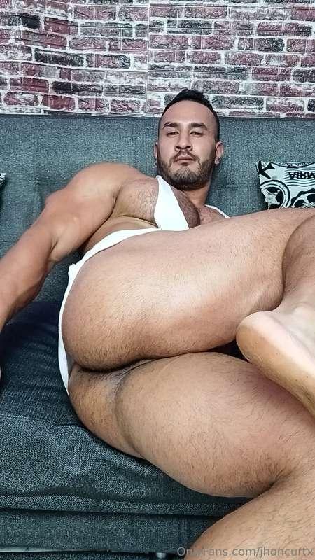 Would you like to have a bite of this cake? 🍩