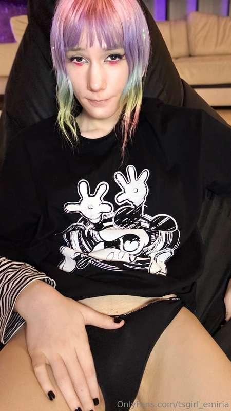 🌹 Do you think I’d make a better lover or a better friend? B..