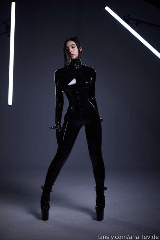 ana_levide image #110