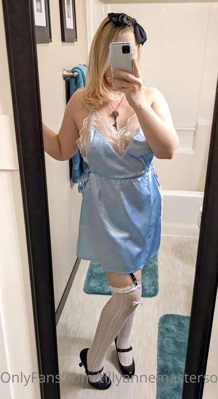 I thought this Alice was too cute not to share :D