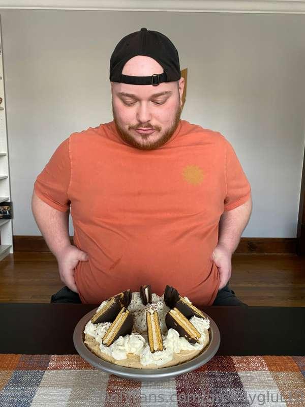 greedyglut10 image #2