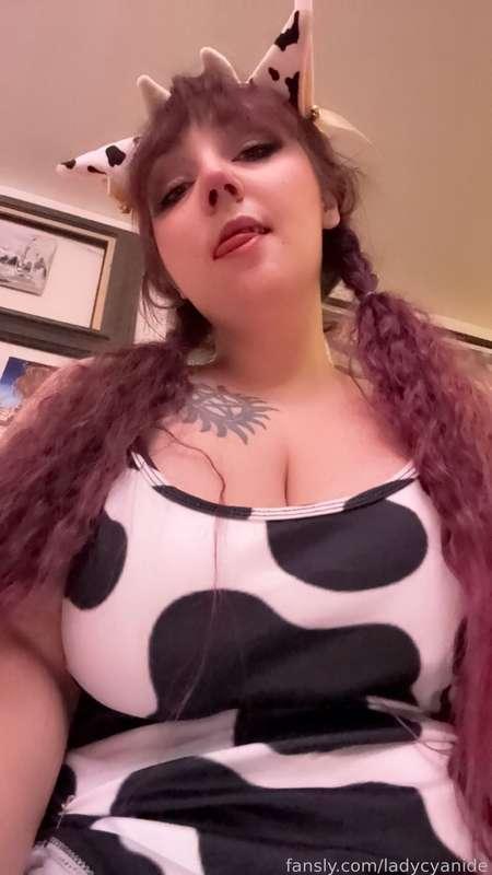 ladycyanide image #1