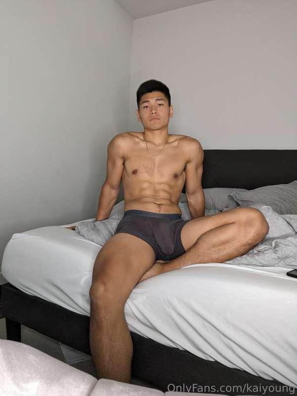 coming to bed? 🤍