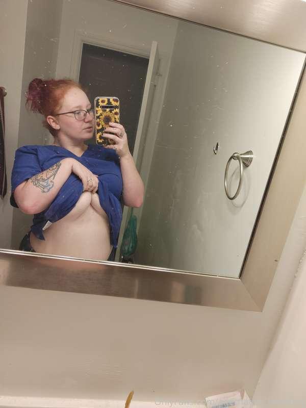 Wi just got home from work! Want to see my big titties come ..