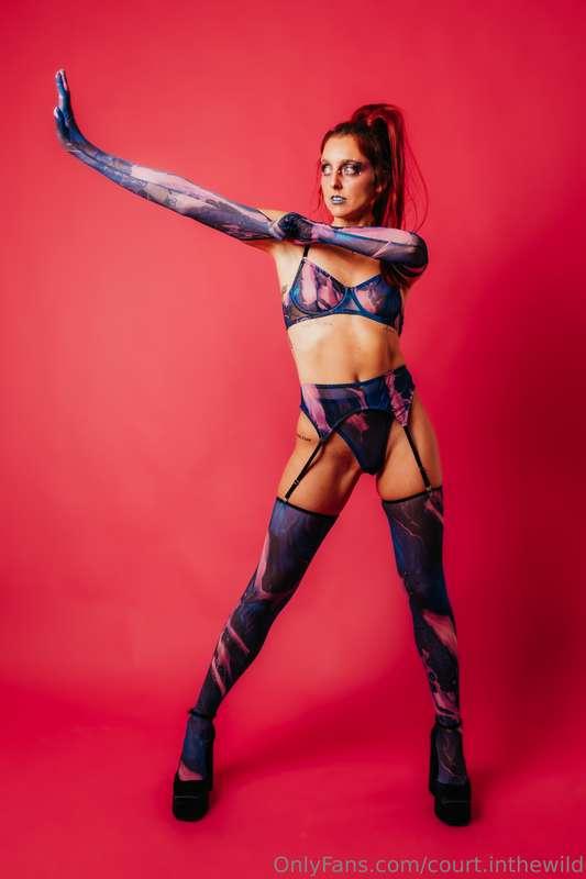 some fun studio photos... had a wicked time cresting this lo..