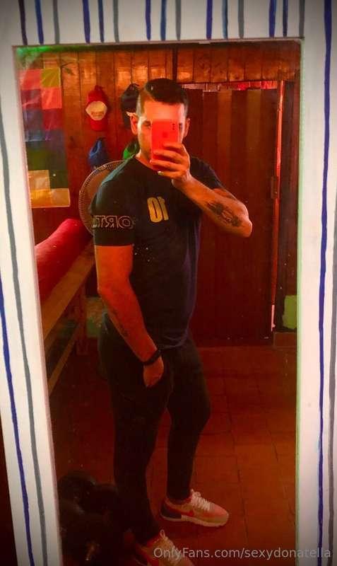 👽@mrgreyswetty👽
                                           🟢..
