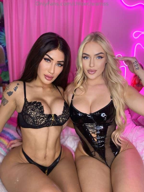 DOUBLE the trouble 😈🔥 @amiamiley & @tittyauna are LIVE toget..