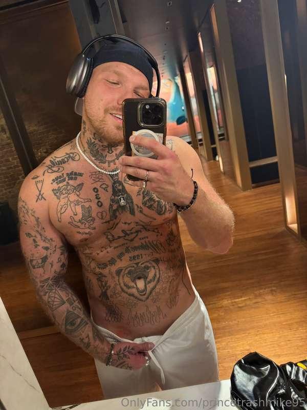 Schön auf Pump 😏🥵Stehst du auf dicke Arme ?Ich habe ein neue..