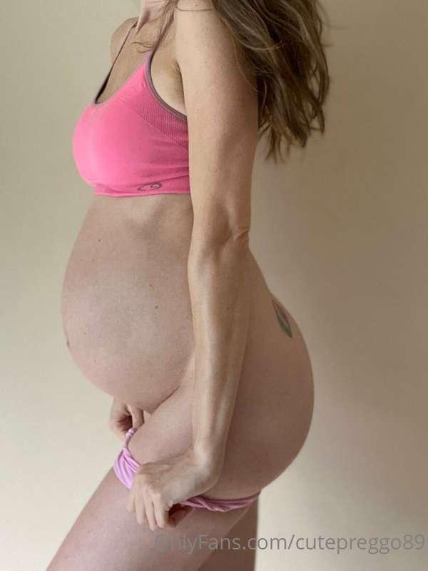 Push the heart button if you like my big belly!