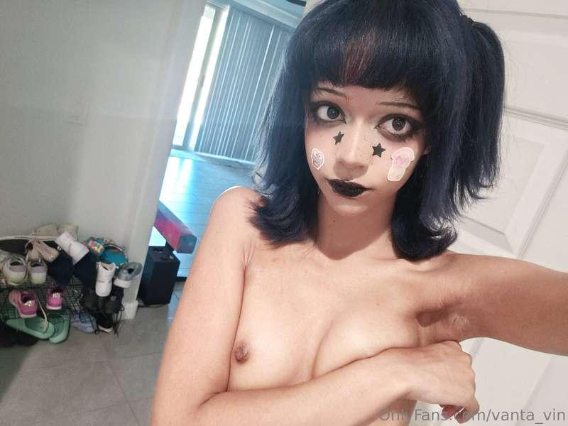 officially moving into my new apartment on 9/8!! I'm so exci..