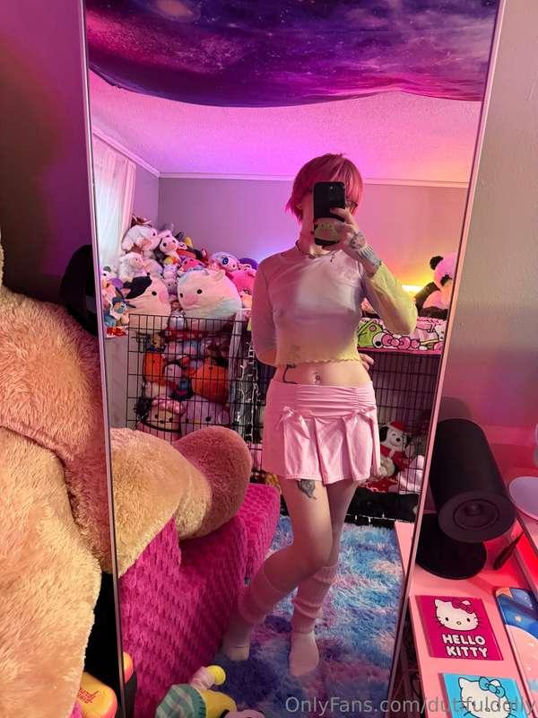 is this too revealing.. :3