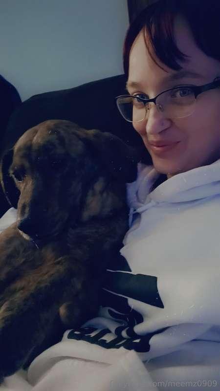 Just hanging out with my doggo