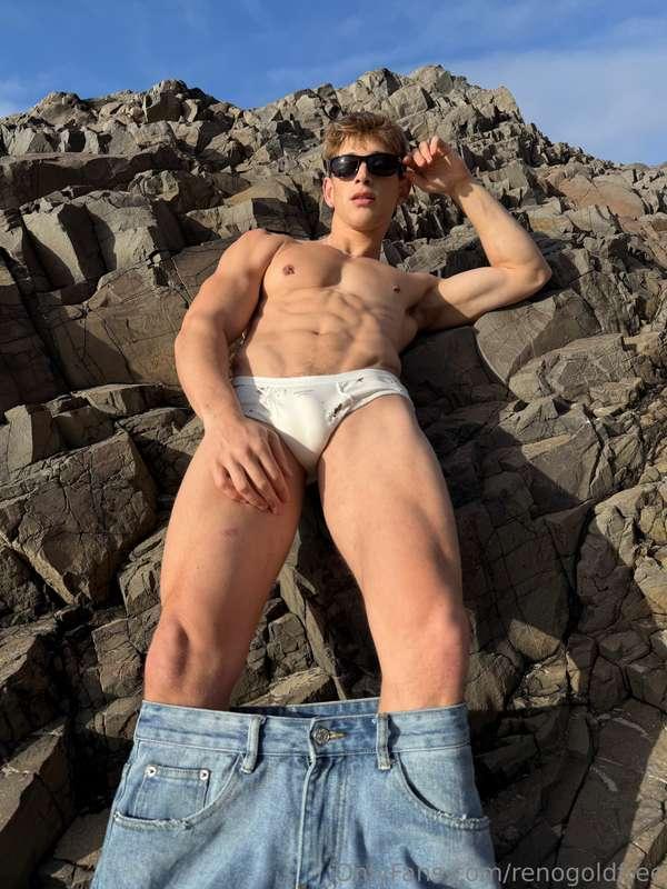 Pants down... Can you guess what happened next 😏