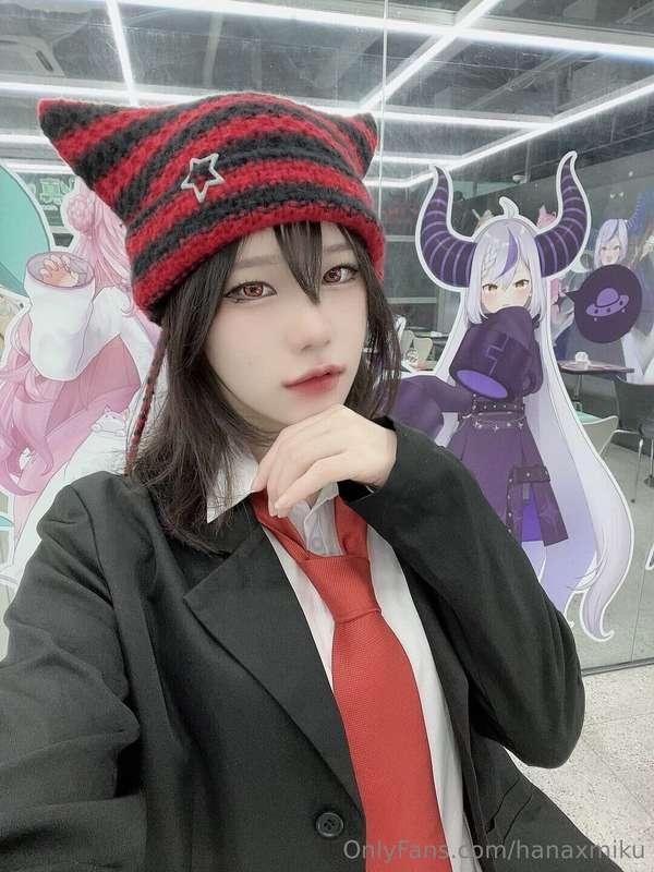 love this hat ❤️🖤