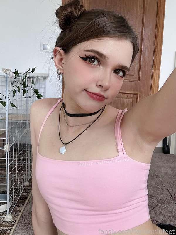 temikmiufeet image #4