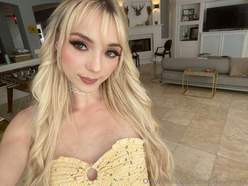 Come chat with me on @ceceliataylor onlyfans page! 
All my n..