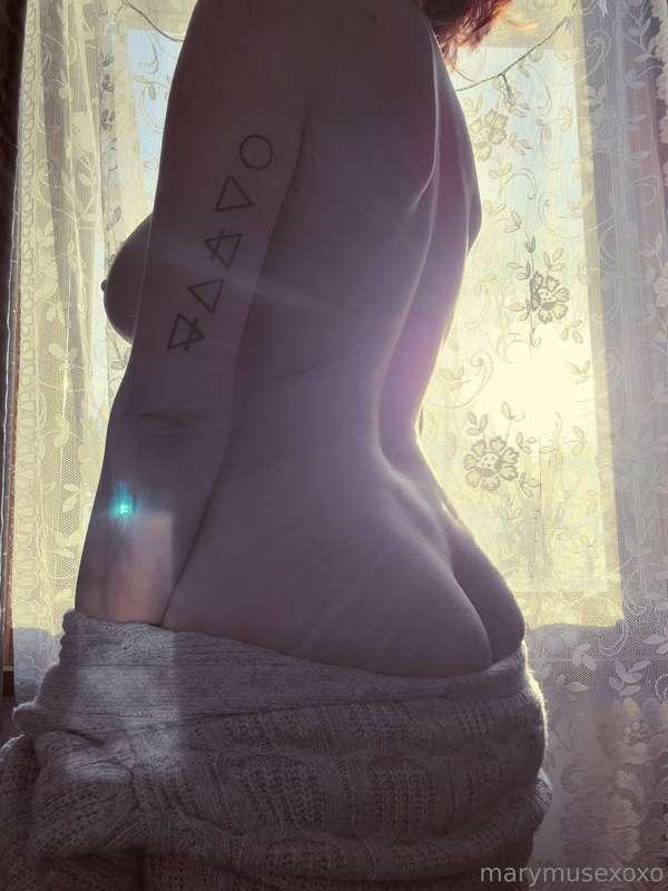 I can just imagine you wraping your hands around my hips... ..